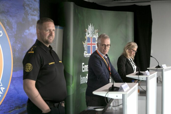Rögnvaldur Ólafsson, Þórólfur Guðnason, Alma Möller