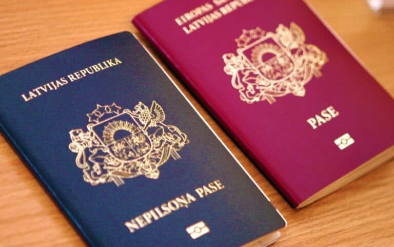 Посольство Латвии рекомендует гражданам Латвии, живущим в Исландии, проверять срок действия своих паспортов